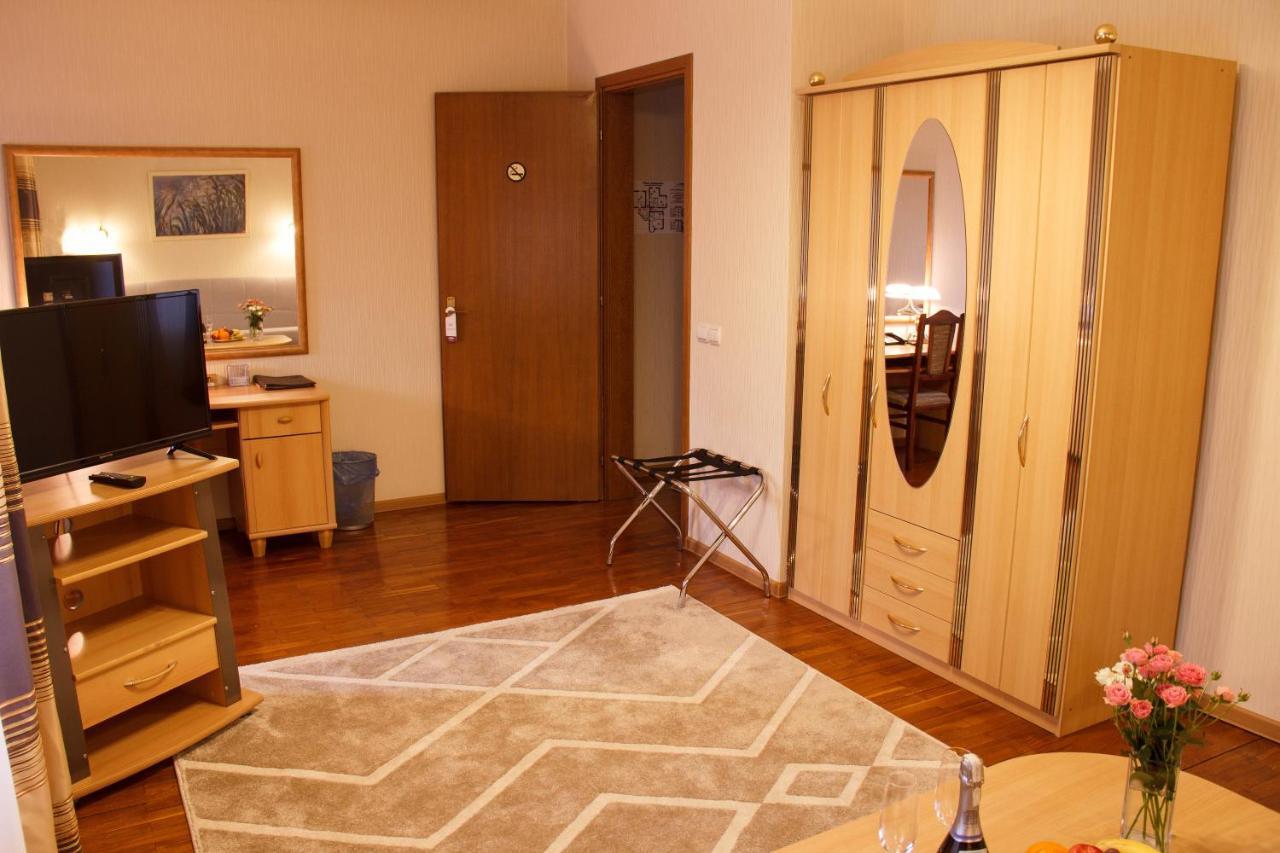 Hotel Starye Bendery Esterno foto
